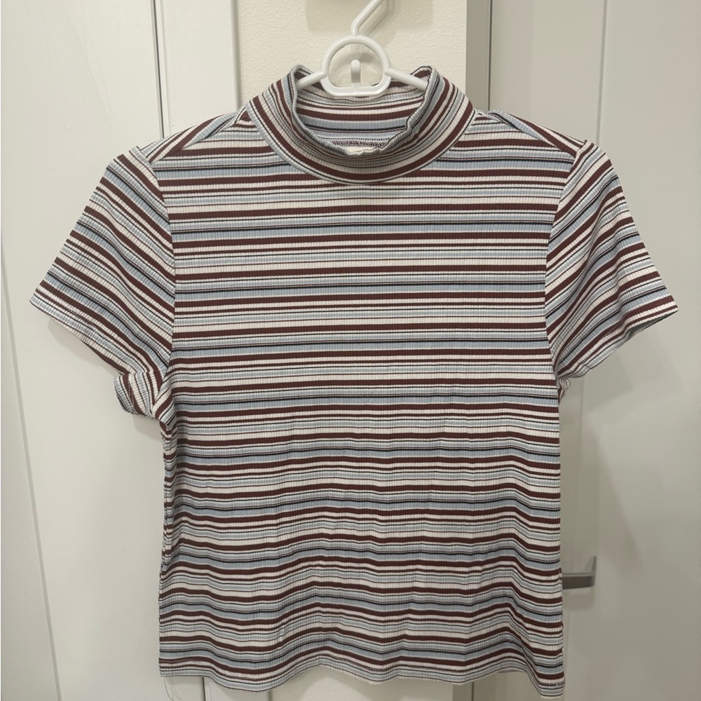 Maeve White Silver Fitted Mock Neck Short Sleeve T-Shirt